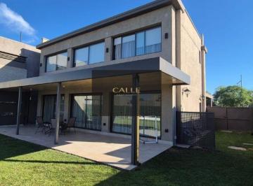 Casa de 4 ambientes, Luján de Cuyo · Casa en Venta C/ Cochera en Luján de Cuyo