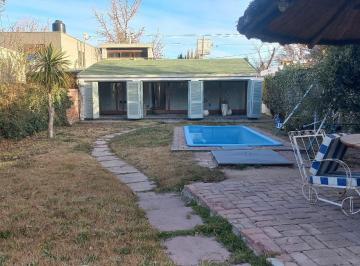 Casa · 204m² · 6 Ambientes · 2 Cocheras · Casa Rugendas 124 B° Parque, Lujan de Cuyo