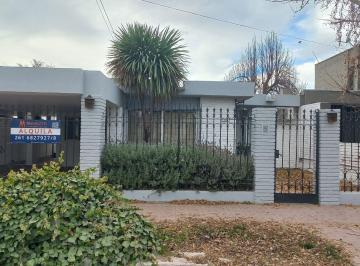 Casa · 204m² · 6 Ambientes · 2 Cocheras · Casa Rugendas 124 B° Parque, Lujan de Cuyo