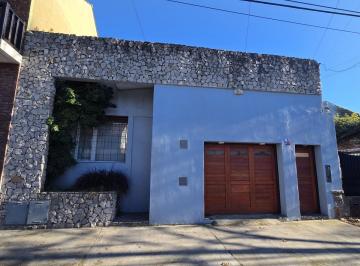 Casa · 144m² · 5 Ambientes · 1 Cochera · Venta Casa 5 Amb San Jose