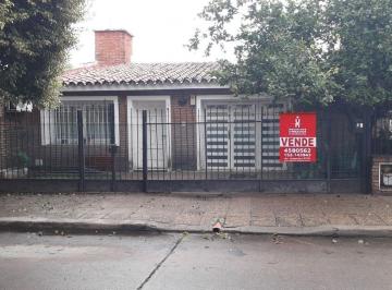 Casa de 7 ambientes, Córdoba · Venta Bº Crisol Monserrat 2358 3 Dorm. 2 Baños y Patio con Piscina