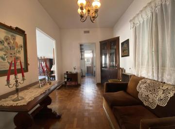 Departamento · 105m² · 6 Ambientes · 1 Cochera · Departamento de 3 Dorm. en Venta