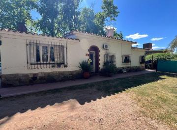 Casa · 148m² · 4 Ambientes · 1 Cochera · Venta Casa Dos Dorm. Alto Alberdi