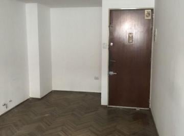 Departamento de 3 ambientes, Rosario · Moreno 200. Departamento de 2 Dorm. P. Baja, Excelente Zona!