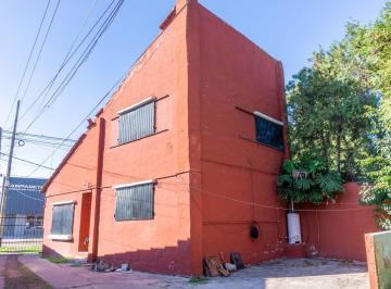 Casa · 70m² · 3 Ambientes · 1 Cochera · Duplex en Venta Los Hornos 2 Dorm.