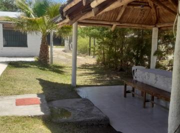 Casa de 3 ambientes, El Carrizal · Casa en Venta con Pileta y Quincho