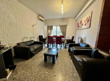 PH · 132m² · 5 Ambientes · Venta PH 5 Ambientes Parque Chacabuco Luminoso con Quincho y 2 Terrazas Mas Local a La Calle