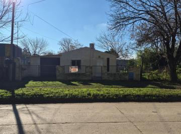 Casa · 34m² · 2 Ambientes · Areco - Lote de 390 Sobre Asfalto con Casita