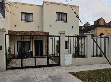 Casa · 150m² · 4 Ambientes · Casa en Venta 4 Amb Hurlingham