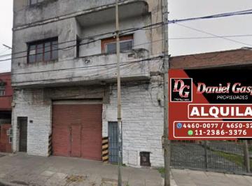 Bodega-Galpón , Tres de Febrero · Alquiler – Galpón / Depósito con Necesidad de Puesta en Valor