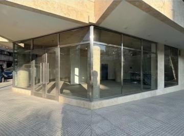 Local comercial · 167m² · 1 Ambiente · Local en Esquina José Hernández y Vidal Belgrano - Pb y Ss