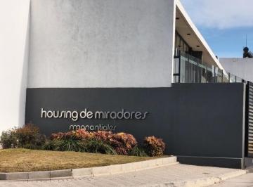 Casa · 100m² · 4 Ambientes · 1 Cochera · Housing de Miradores - 3 Dorm 2 Baños - Amenities. Seg 24hs