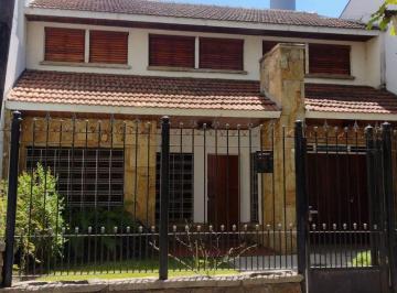Casa de 4 ambientes, Almirante Brown · Casa de 186 m² con 3 Dorm. en Venta en Rafael Calzada