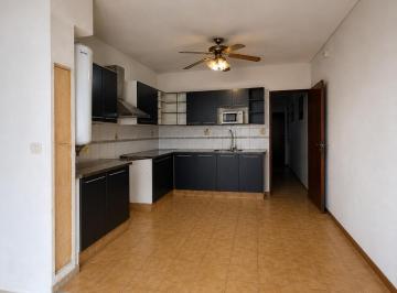 PH · 83m² · 4 Ambientes · 1 Cochera · Triplex en Venta en Florida Oeste