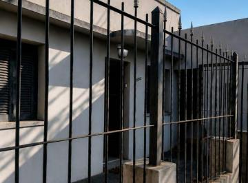 Casa de 4 ambientes, Campana · Casa en Venta Campana