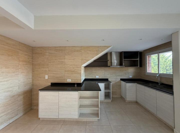 Departamento · 120m² · 4 Ambientes · 1 Cochera