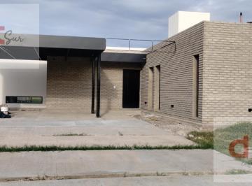 Casa · 206m² · 7 Ambientes · 2 Cocheras · Excelente Casa en Siete Soles - Malagueño!
