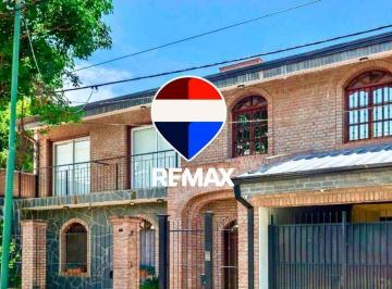 Casa · 800m² · 10 Ambientes · 1 Cochera · Casa 4 Dorm. Venta Grand Bourg
