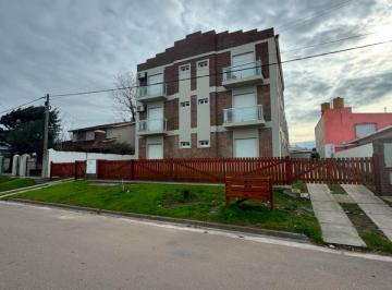 Departamento · 64m² · 3 Ambientes · 1 Cochera · Departamento - Monte Hermoso