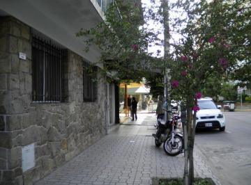 Departamento de 2 ambientes, San Isidro · Departamento de 2 Ambientes en Planta Baja Al Frente