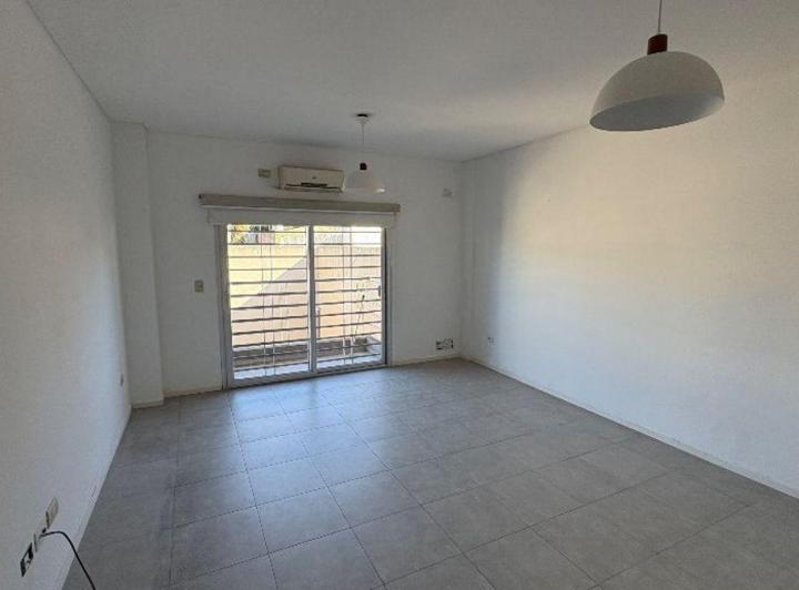 Departamento · 50m² · 2 Ambientes · 1 Cochera