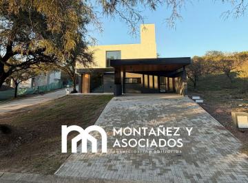 Casa · 200m² · 6 Ambientes · 4 Cocheras · Casa en Venta Maitenes de La Deseada 3 Dorm. - Apta Credito