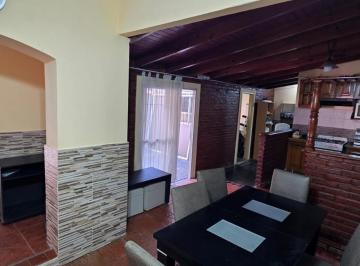 PH · 75m² · 3 Ambientes · 1 Cochera · Casa 3 Ambientes con Cochera en San Justo