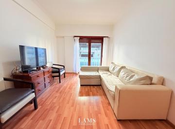 Departamento · 64m² · 3 Ambientes · 1 Cochera · Departamento en Centro
