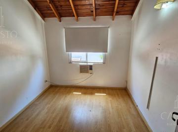 PH · 55m² · 2 Ambientes · PH en Alquiler en Villa Ballester 2 Ambientes y Medio con Patio/jardín