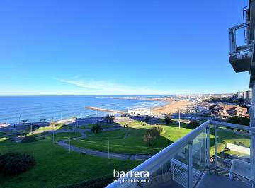 Bodega-Galpón · 139m² · 3 Ambientes · 1 Cochera · Departamento de Categoria 3 Amb - Frente Al Mar (Playa Grande)