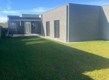 Casa de 6 ambientes, Mayor Drummond · Casa de 500 m² con 3 Dorm. en Venta en Alma Gardenia Luján de Cuyo