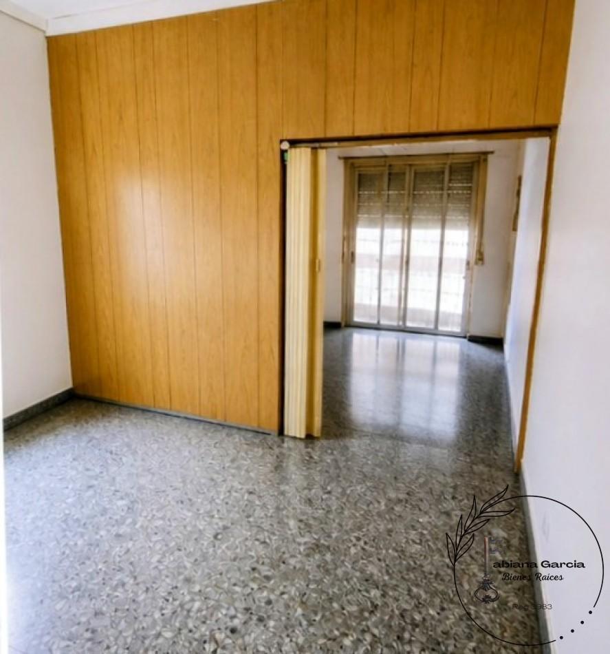 1 Ambiente Dividido – Funcional (Piso 3 – Contrafrente)