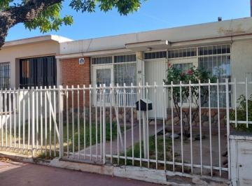 Casa · 80m² · 2 Dormitorios · Casa en Venta