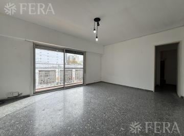 PH · 62m² · 3 Ambientes · Venta PH 3 Ambientes con Balcón en Wilde