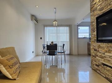 Departamento · 70m² · 3 Ambientes · 1 Cochera · Departamento Venta La Calabria Tres Ambientes Cochera