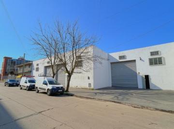 Bodega-Galpón · 430m² · Galpón en Excelente Estado - Barrio Los Andes - a Dos Cuadras de Libertad