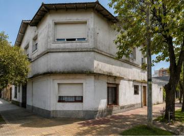 Departamento · 150m² · 6 Ambientes · Venta! Oportunidad de Desarrollo en Barrio Pompeya