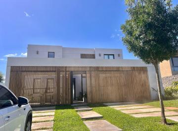 Casa · 340m² · 5 Ambientes · 1 Cochera · Casa en Alquiler en Virazón, Nordelta, Tigre