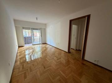 Departamento de 3 ambientes, Palermo · Espectacular 3 Ambientes Al Frente con Balcón y Patio. Todo a Nuevo
