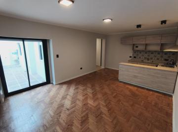 Departamento de 4 ambientes, La Plata · Dueño Directo. Depto con Gran Patio a Estrenar. Al Contrafrente, Dos Dorm.