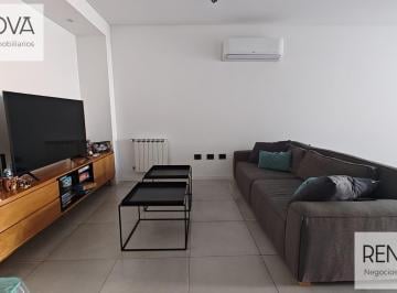 Casa · 180m² · 6 Ambientes · Hermoso y Amplio Dúplex en Claros del Bosque!