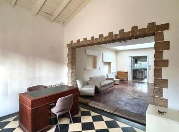 Casa · 5 Ambientes · 3 Cocheras · Venta | Chalet 5 Ambientes | Zona Guemes | Vivienda o Emprendimiento Comercial