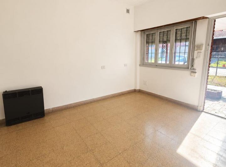 Casa · 70m² · 3 Ambientes · 1 Cochera