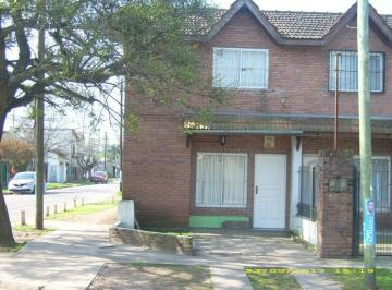 Casa · 65m² · 3 Ambientes · 1 Cochera · Duplex en Venta en Villa Builde, Pilar