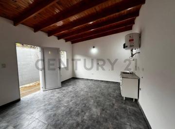 PH · 33m² · 1 Ambiente · 39 y 142 - PH en Venta de 1 Dormitorio - La Plata