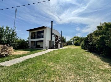 Departamento · 50m² · 2 Ambientes · 1 Cochera · Apartamento en Alquiler de 1 Dormitorio Semi Amoblado Frente a Plaza de Toros de Colonia