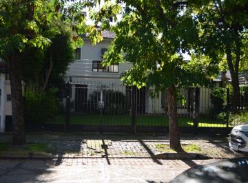 Casa de 5 ambientes, San Isidro · Muy Buena Casa en Excelente Ubicación