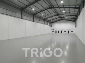 Bodega-Galpón · 700m² · 2 Ambientes · 4 Cocheras · Galpón en Venta a Estrenar en Jose Ingenieros Autopista Acceso Oeste y General Paz