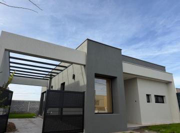 Casa de 4 ambientes, Luján de Cuyo · Casa en Venta a Estrenar en Barrio Terrazas Park