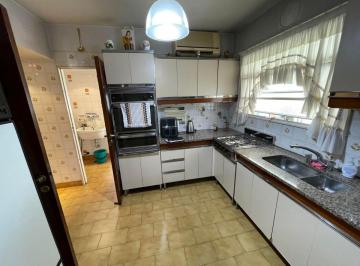 Departamento de 4 ambientes, Flores · Gavilan 1100, Caba / Semipiso 4 Ambientes Balcón a La Calle / 130 m² / Cochera / U$s 185.000
